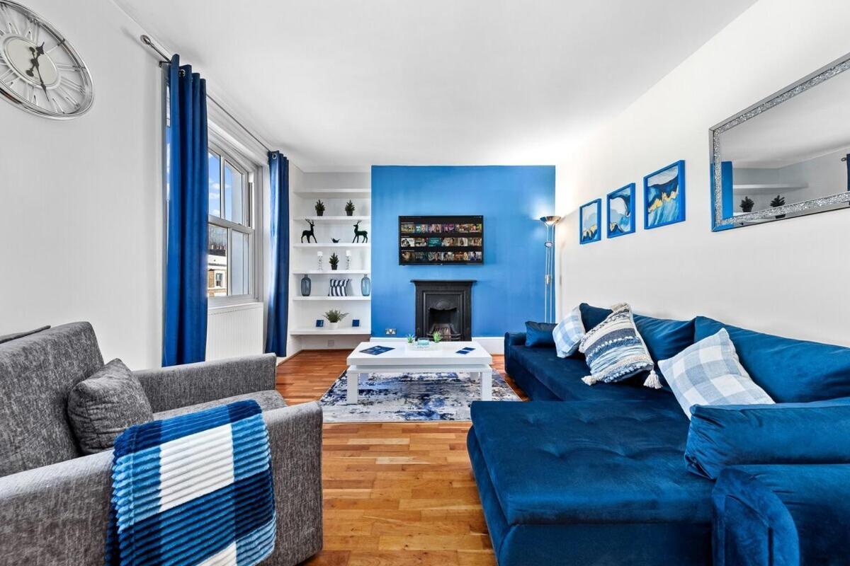 Balcony Blue Theme 1 Bedroom Central London Luxury Flat Near Hyde Park! Accommodates Up To 6! Double Sofa Bed And Next To Station! Extérieur photo