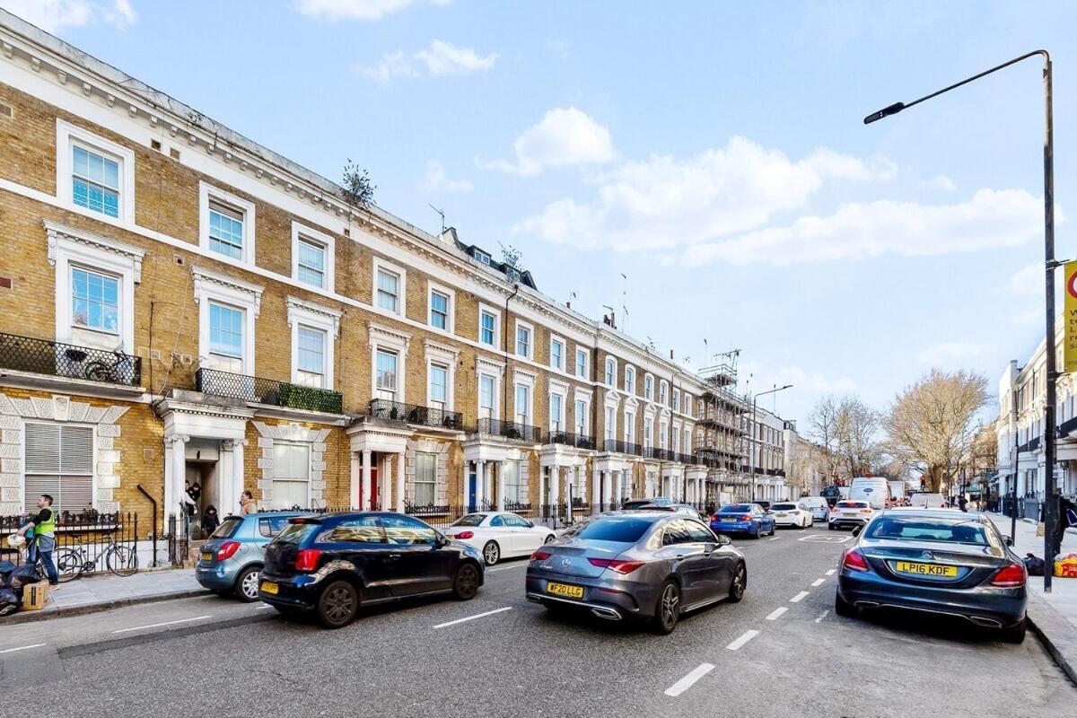 Balcony Blue Theme 1 Bedroom Central London Luxury Flat Near Hyde Park! Accommodates Up To 6! Double Sofa Bed And Next To Station! Extérieur photo