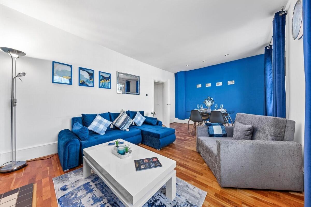 Balcony Blue Theme 1 Bedroom Central London Luxury Flat Near Hyde Park! Accommodates Up To 6! Double Sofa Bed And Next To Station! Extérieur photo